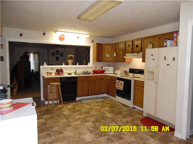 310 Manzano Road Madison, TN 37115 - Photo 3 of 8 Large open Kitchen. Each unit is a mirror image of the other layout.