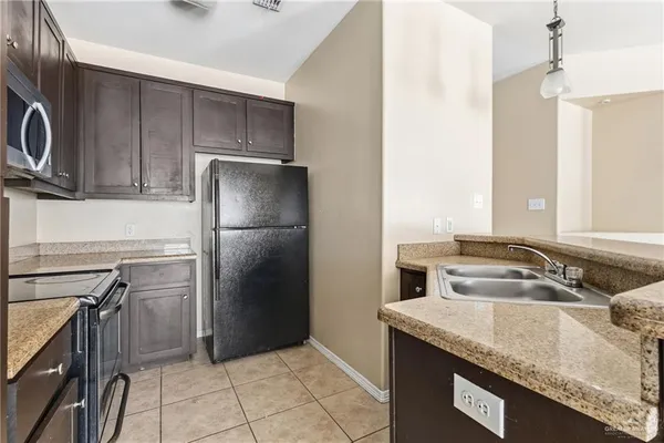 $1,100 | 3605 Fairmont Avenue, Unit D, Pharr, TX 78577