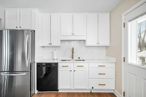 $449,000 | 5805 Rose Court, Countryside, IL 60525