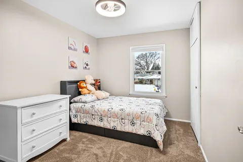 $449,000 | 5805 Rose Court, Countryside, IL 60525