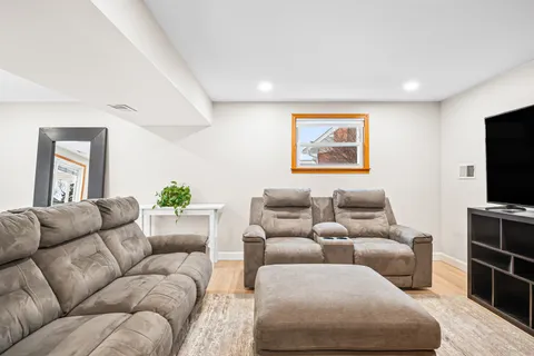 $449,000 | 5805 Rose Court, Countryside, IL 60525