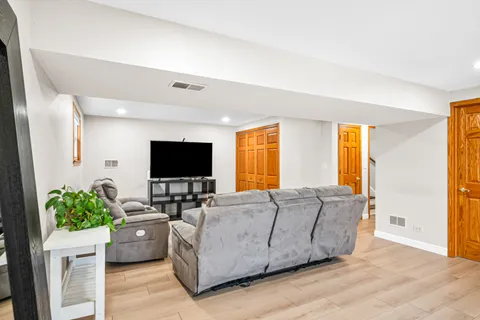 $449,000 | 5805 Rose Court, Countryside, IL 60525