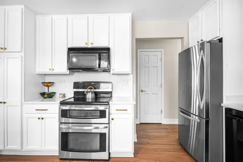 $449,000 | 5805 Rose Court, Countryside, IL 60525