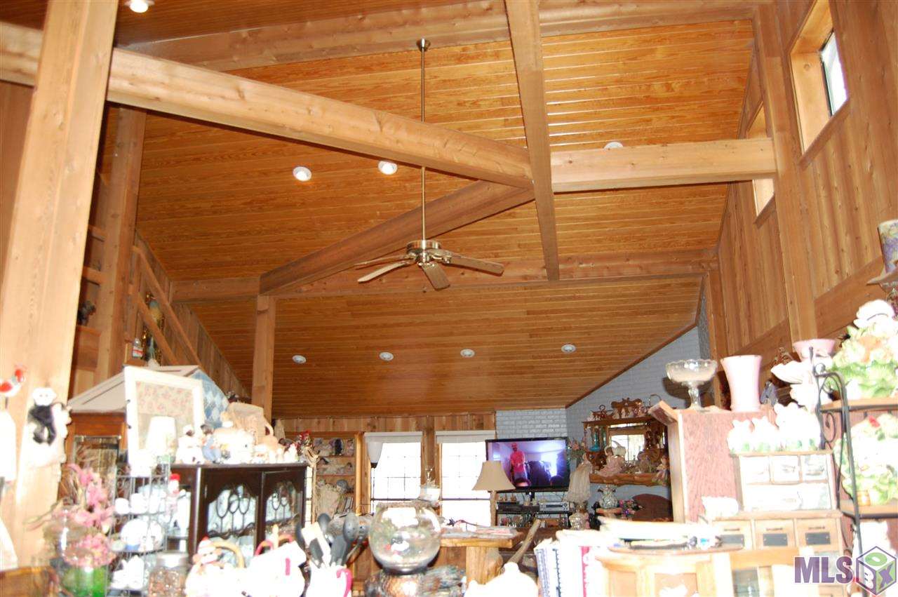 10310 Sims Road Denham Springs, LA 70706 - Photo 8 of 37 Looking up