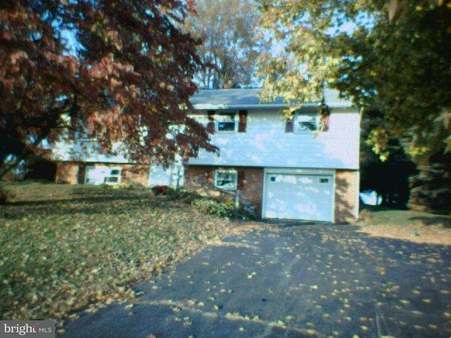 703 Central Manor Road Lancaster, PA 17603 - Photo 1 of 1 Gallery Image 1
