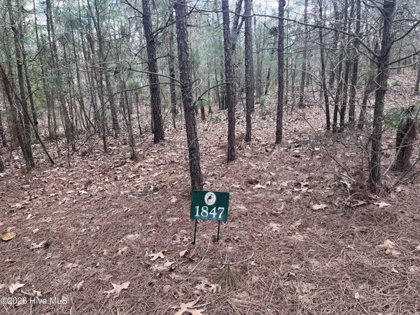 $395,000 | 29 Ridgeland Street, Pinehurst, NC 28374