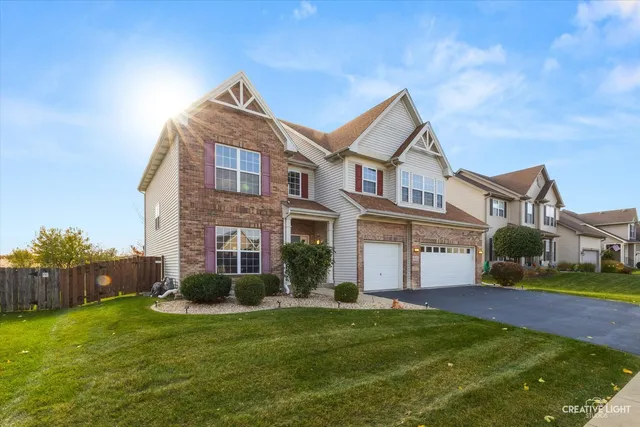 $515,000 | 945 Wyndham Drive, South Elgin, IL 60177