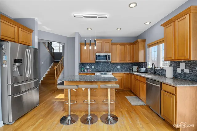 $515,000 | 945 Wyndham Drive, South Elgin, IL 60177