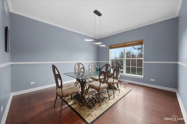 $515,000 | 945 Wyndham Drive, South Elgin, IL 60177