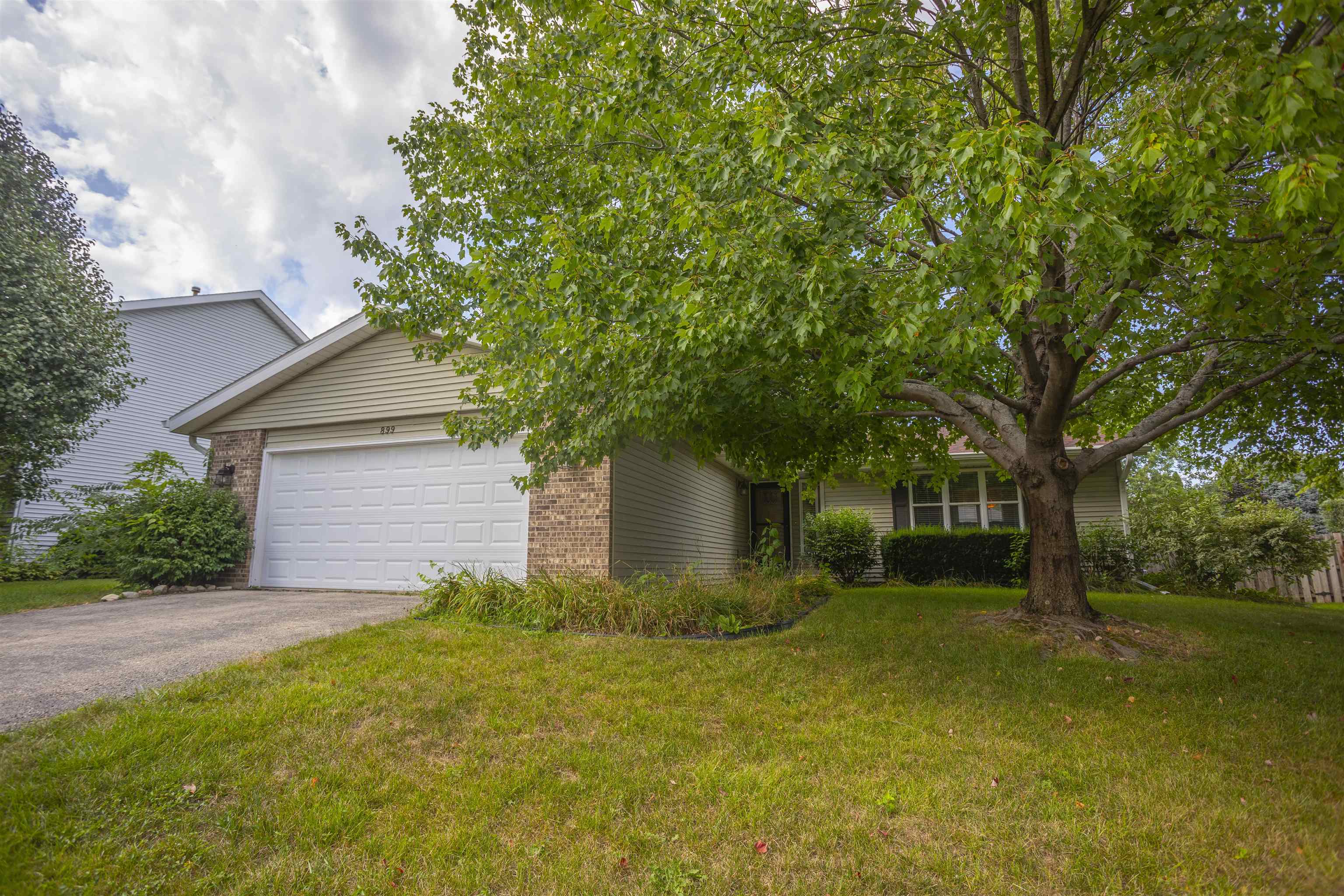 899 Brandy Bend Road Roscoe, IL 61073 - Photo 1 of 29 Gallery Image 1