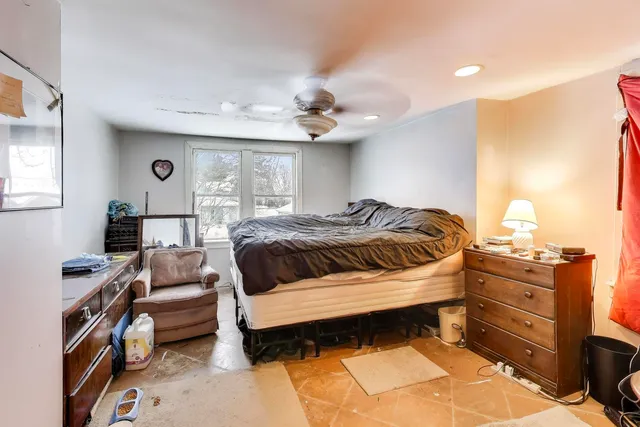 $170,000 | 4910 Parkview Drive, McCullom Lake, IL 60050