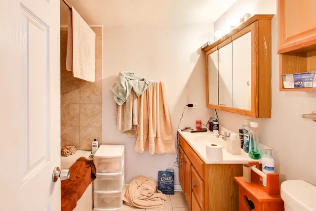 $170,000 | 4910 Parkview Drive, McCullom Lake, IL 60050