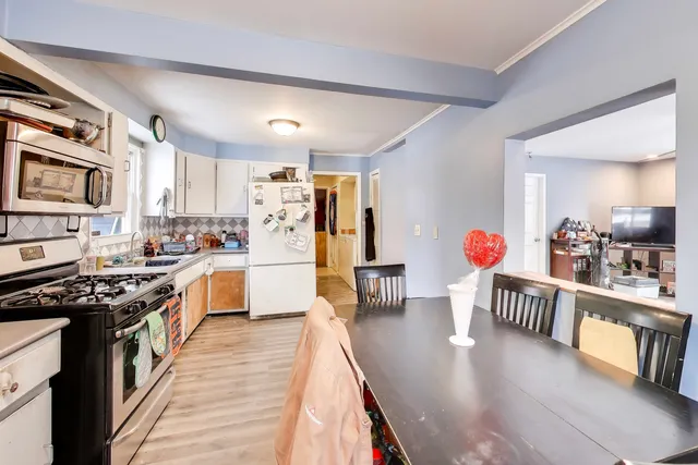 $170,000 | 4910 Parkview Drive, McCullom Lake, IL 60050