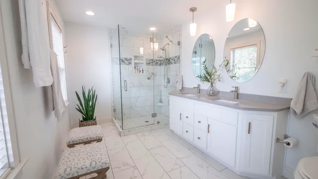 $1,999,999 | N2371 Long Cove Drive, Waupaca, WI 54981