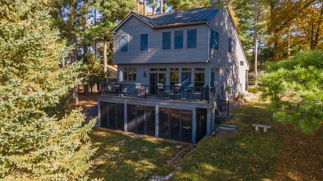 $1,999,999 | N2371 Long Cove Drive, Waupaca, WI 54981