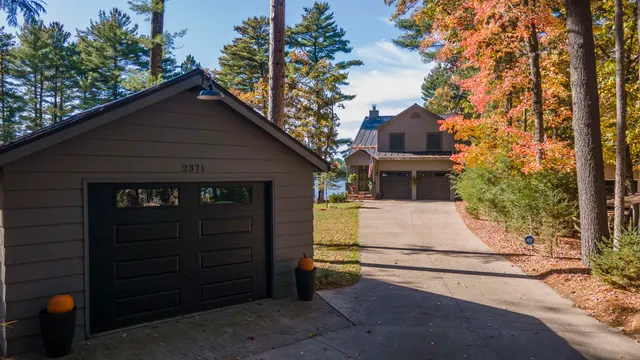 $1,999,999 | N2371 Long Cove Drive, Waupaca, WI 54981