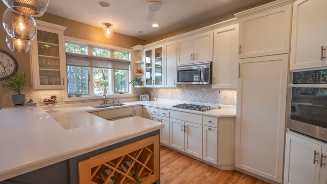 $1,999,999 | N2371 Long Cove Drive, Waupaca, WI 54981