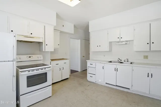 $262,000 | 76-78 Stoddard Avenue, Pittsfield, MA 01201