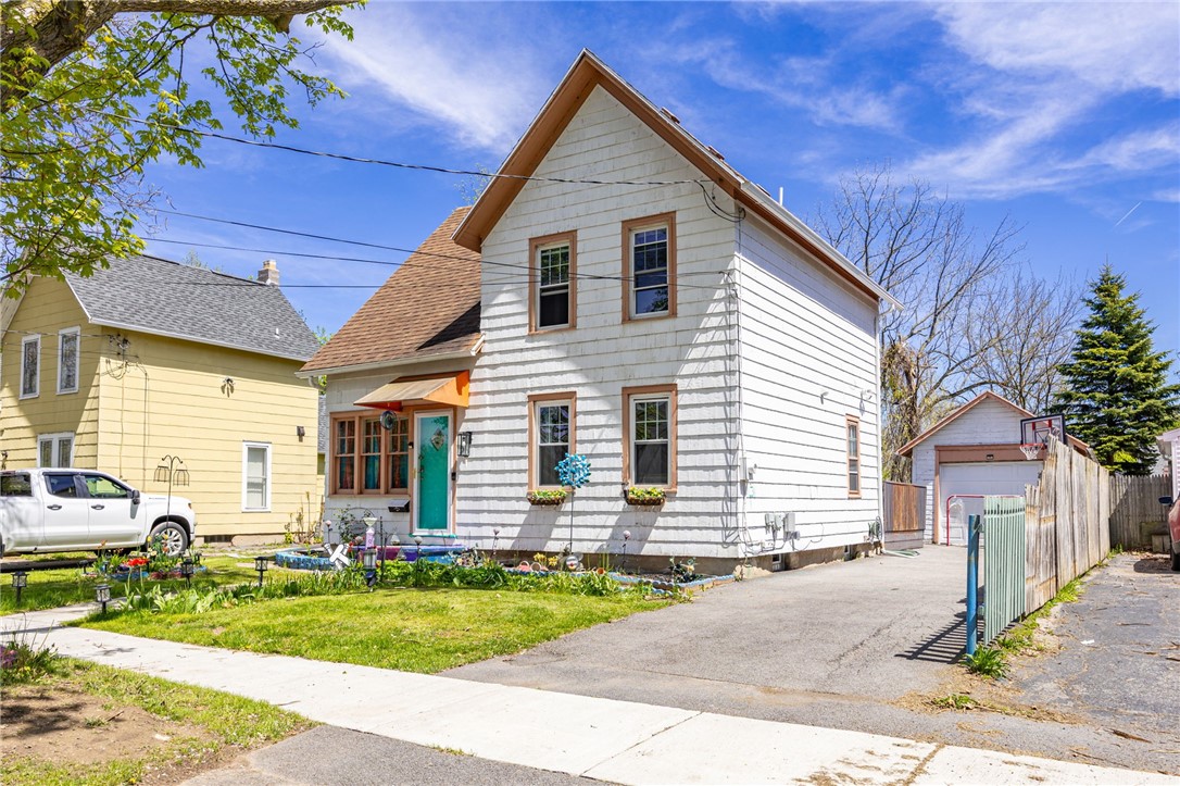 52 Clayton Street Rochester, NY 14612 - Photo 4 of 32