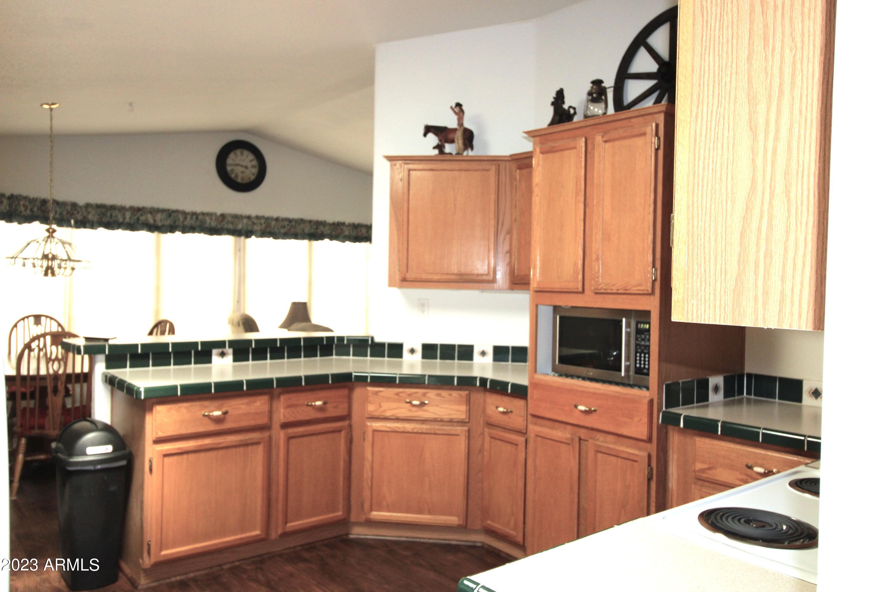 3700 South Tomahawk Road, Unit 34 Apache Junction, AZ 85119 - Photo 7 of 24 Kitchen2
