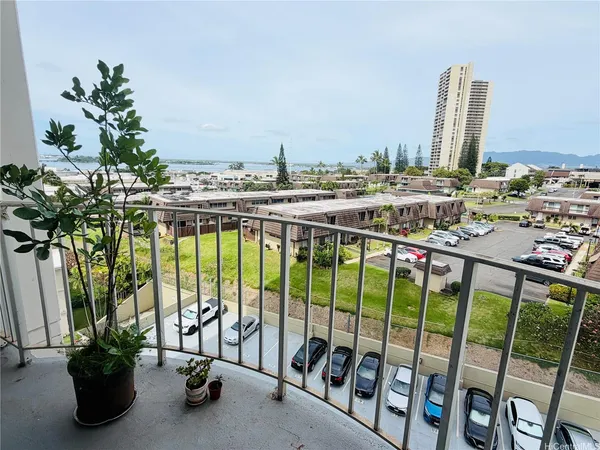 $249,000 | 98-1038 Moanalua Road, Unit 7803, Aiea, HI 96701