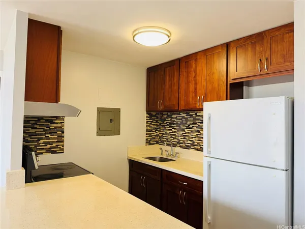 $249,000 | 98-1038 Moanalua Road, Unit 7803, Aiea, HI 96701