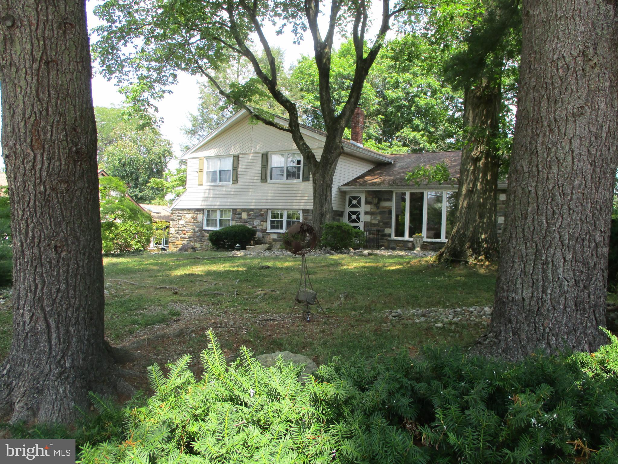 27 Chapel Hill Road Huntingdon Valley, PA 19006 - Photo 13 of 61