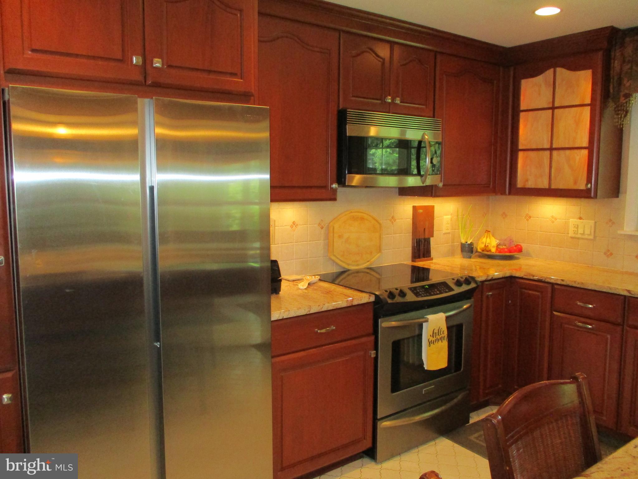 27 Chapel Hill Road Huntingdon Valley, PA 19006 - Photo 24 of 61 Kitchen