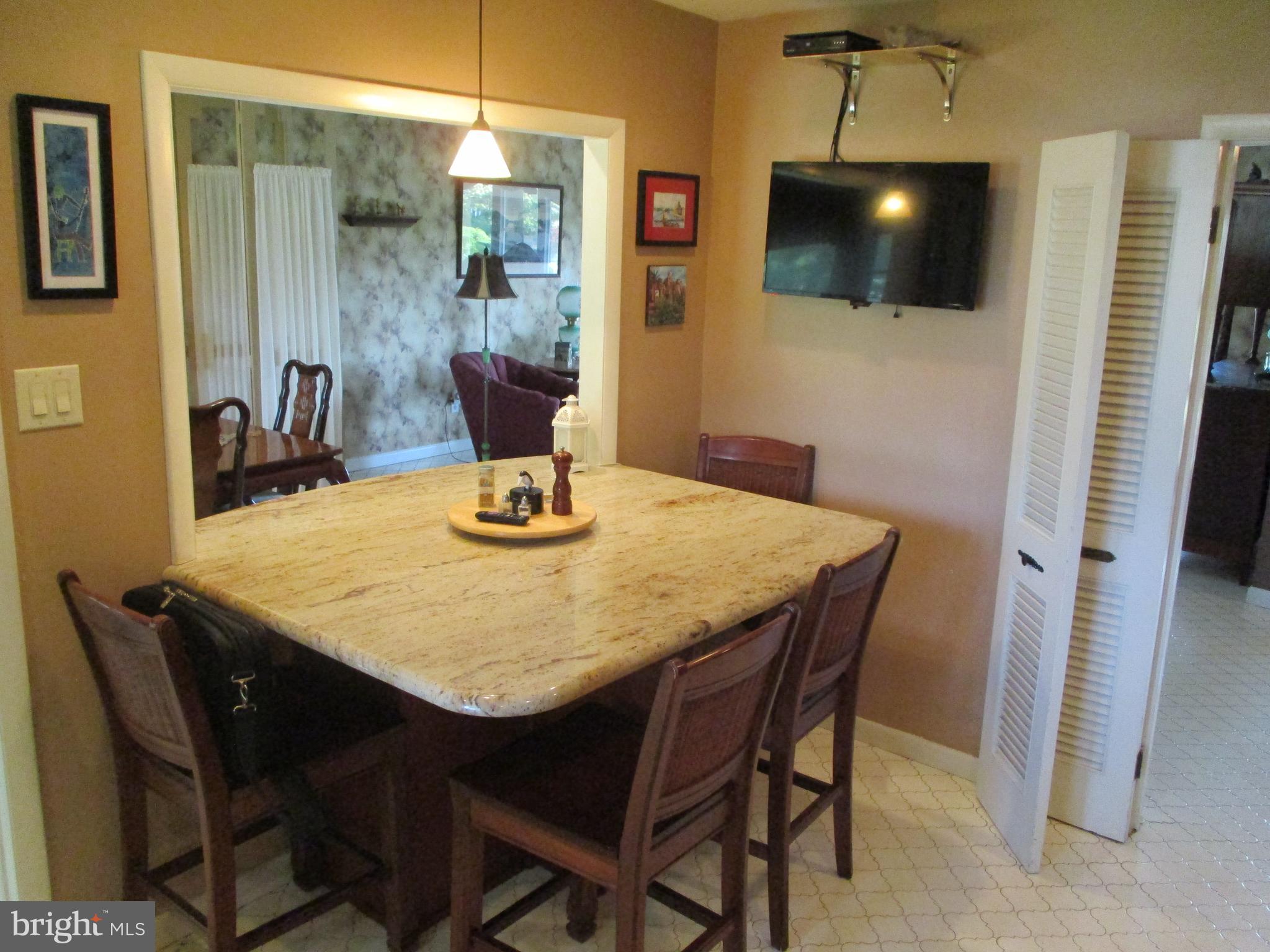27 Chapel Hill Road Huntingdon Valley, PA 19006 - Photo 27 of 61 Kitchen