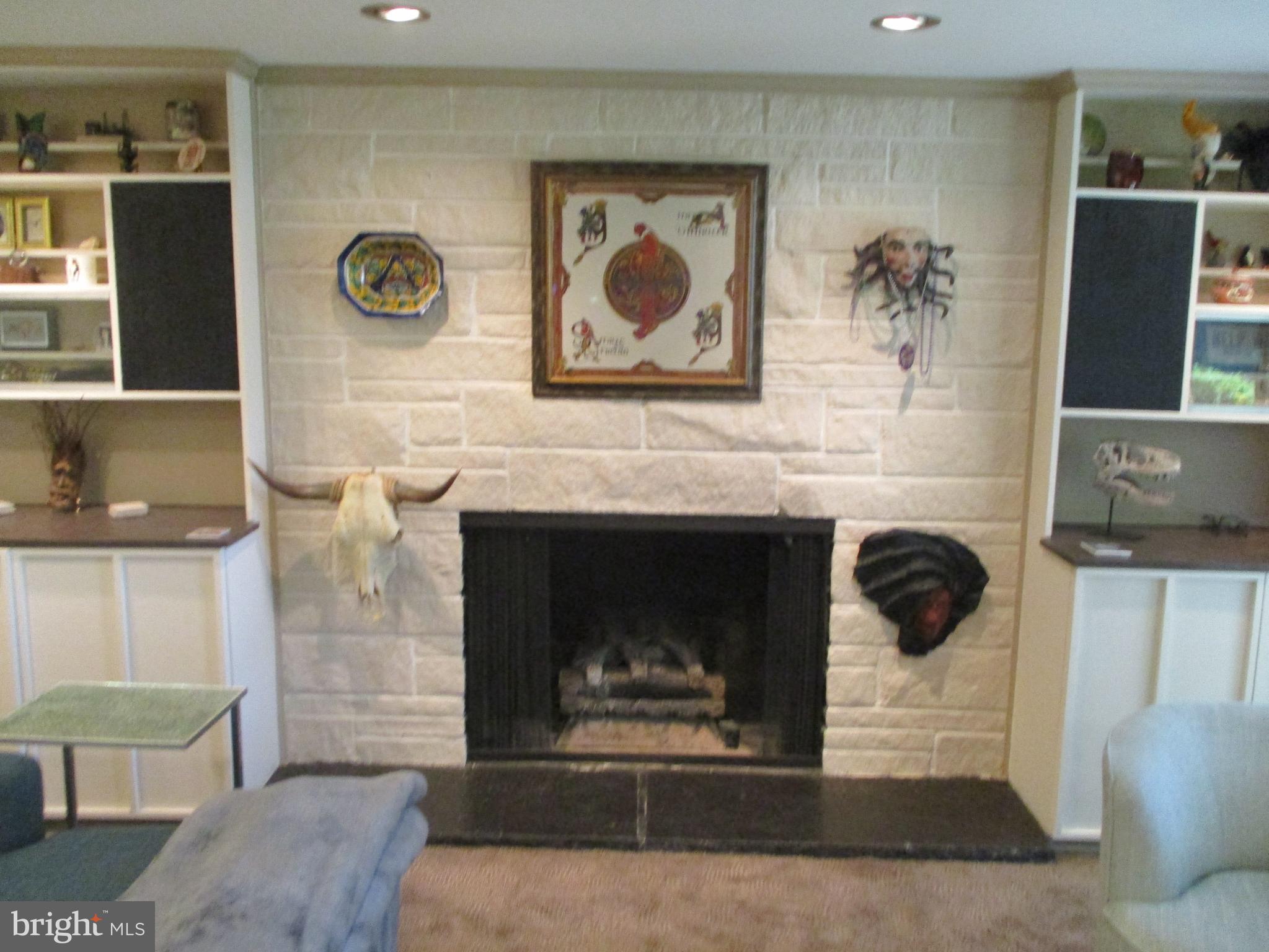 27 Chapel Hill Road Huntingdon Valley, PA 19006 - Photo 31 of 61 Family Room