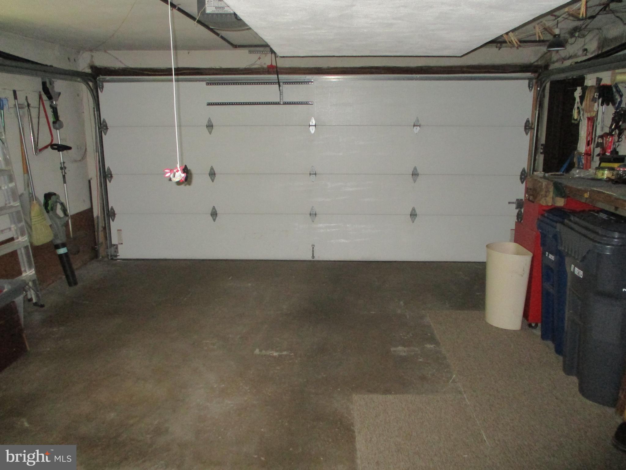 27 Chapel Hill Road Huntingdon Valley, PA 19006 - Photo 38 of 61 Garage