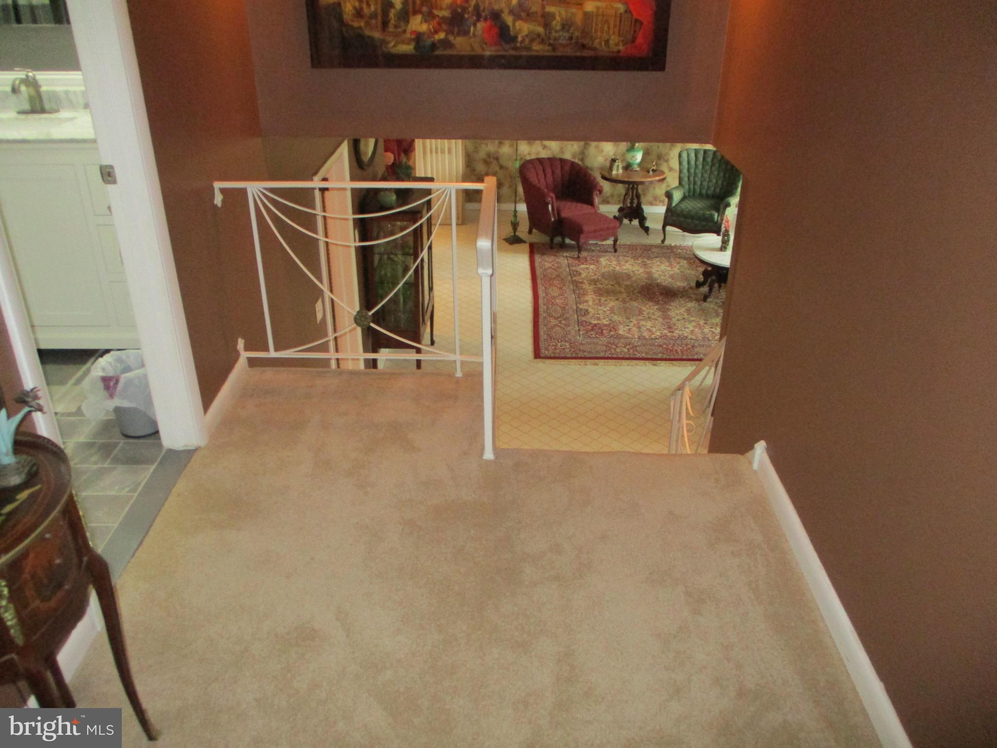 27 Chapel Hill Road Huntingdon Valley, PA 19006 - Photo 59 of 61 Hallway