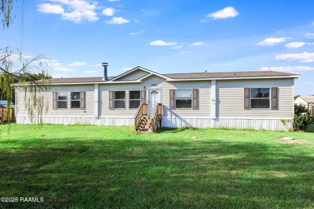 $145,000 | 1008 Stanley Robert Road, Breaux Bridge, LA 70517