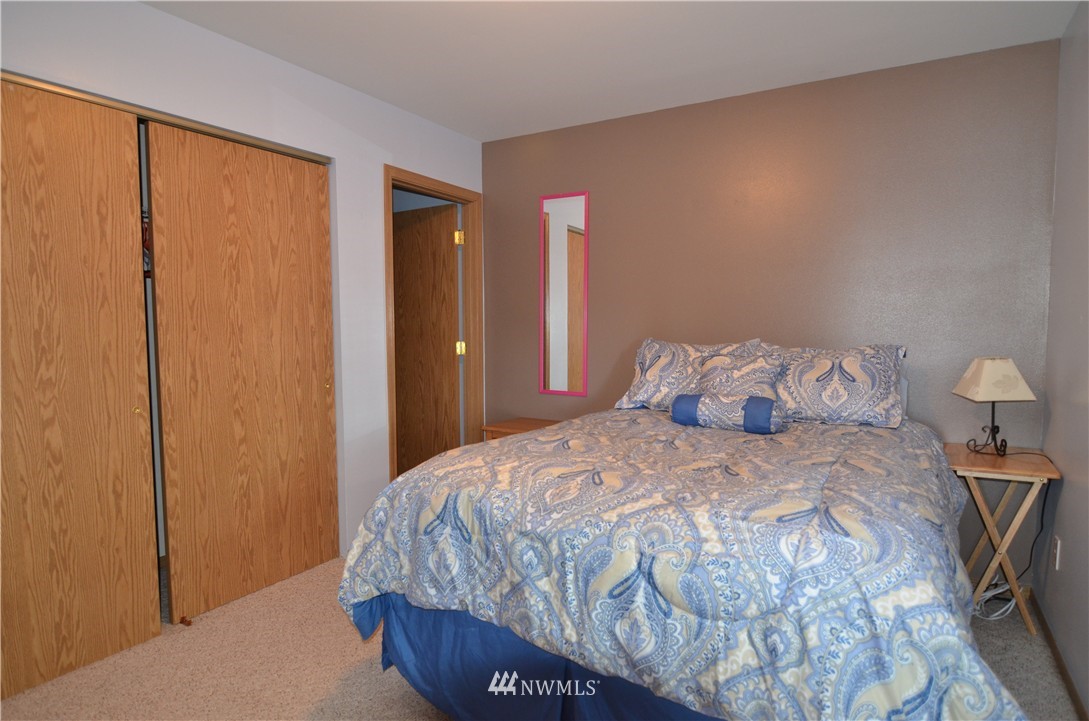 2900 South Lakeshore Road Chelan, WA 98816 - Photo 11 of 12 Gallery Image 11
