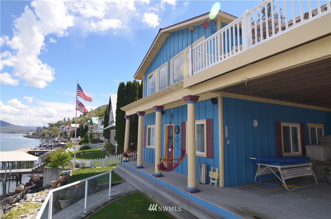 2900 South Lakeshore Road Chelan, WA 98816 - Photo 3 of 12 Gallery Image 3