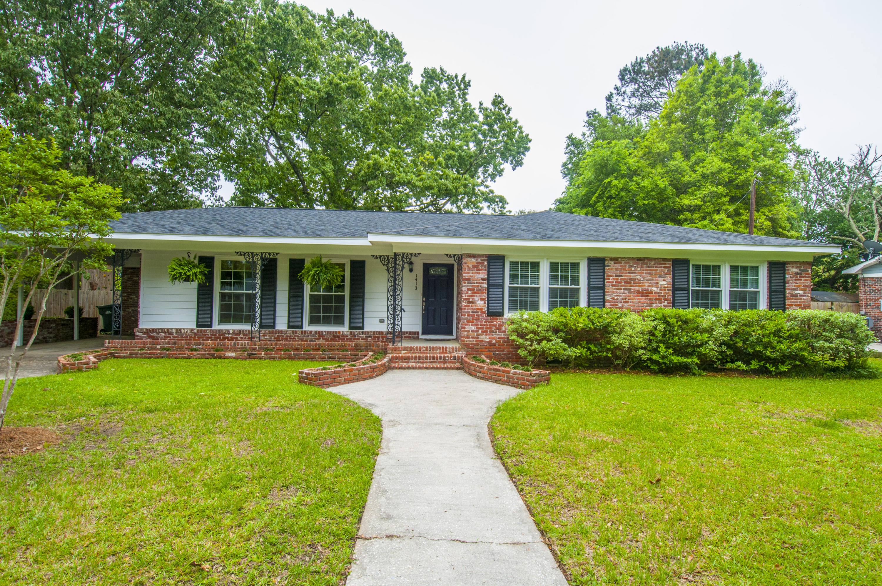 1413 Tara Road Charleston, SC 29407 - Photo 2 of 40 _DSC4478