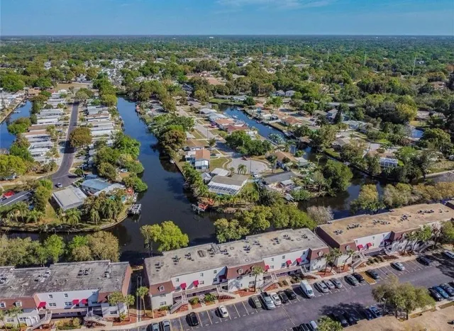 $1,400 | 9125 Tudor Drive, Unit D108, Tampa, FL 33615