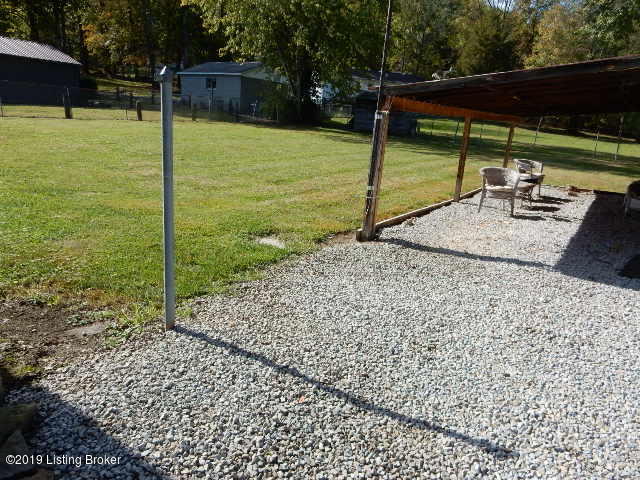 144 Cross Creek Road Shepherdsville, KY 40165 - Photo 4 of 13 012