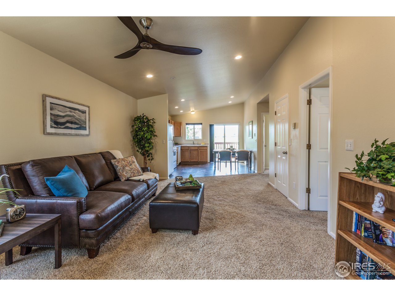 849 Aztec Drive Fort Collins, CO 80521 - Photo 5 of 34 Living room
