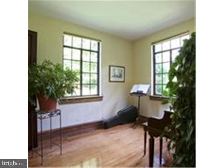 4530 Old Easton Road Doylestown, PA 18902 - Photo 15 of 25 Gallery Image 15