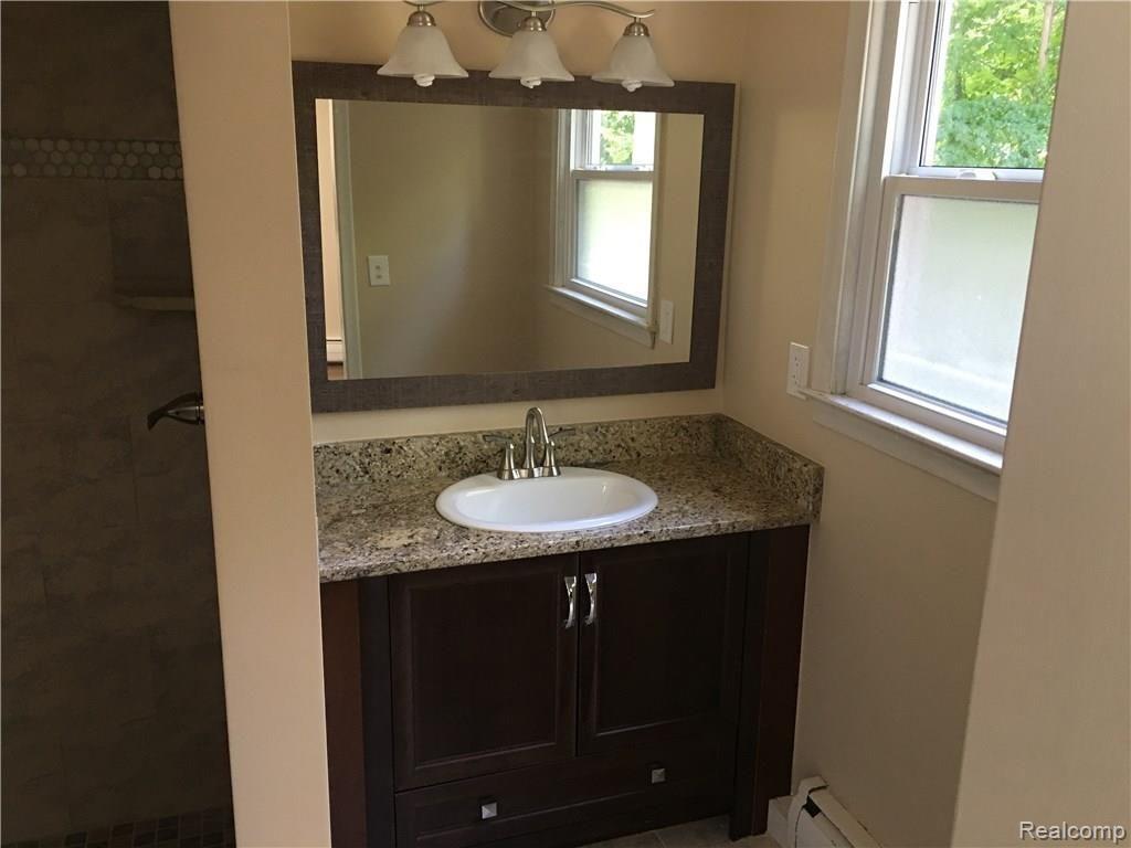 36415 Paddleford Road Farmington Hills, MI 48331 - Photo 9 of 22