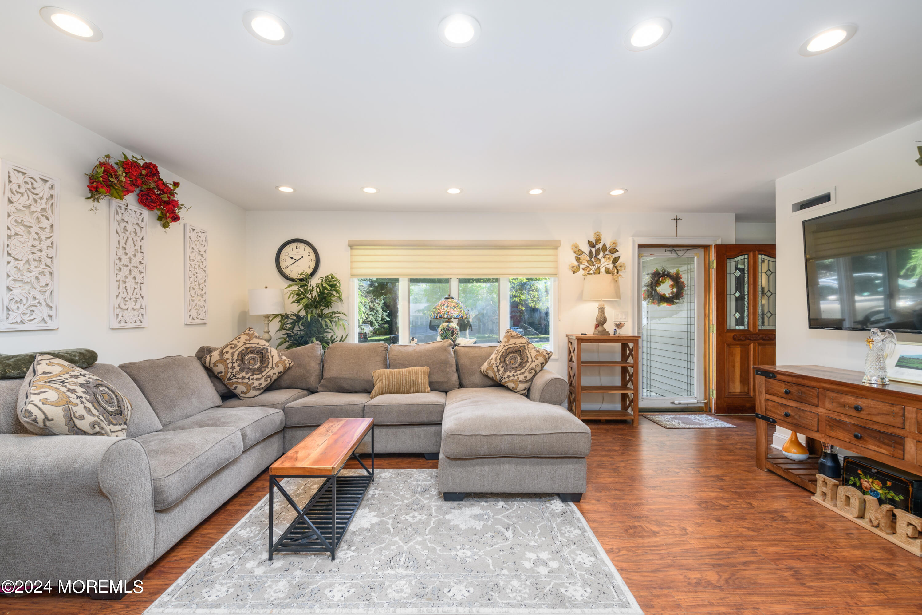 741 Hopping Road Belford, NJ 07718 - Photo 13 of 41 BAP_1676-Edit