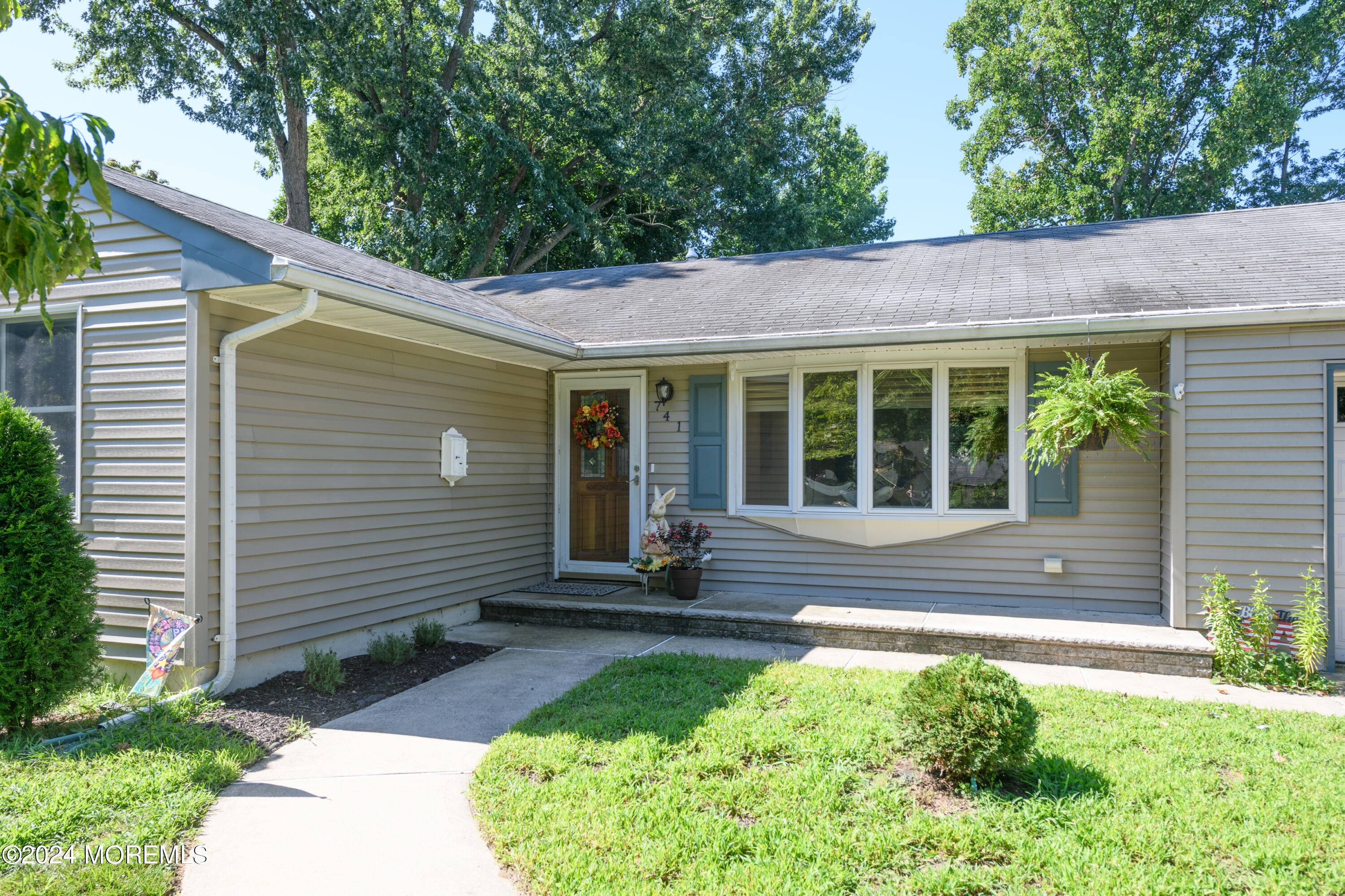 741 Hopping Road Belford, NJ 07718 - Photo 5 of 41 BAP_1757
