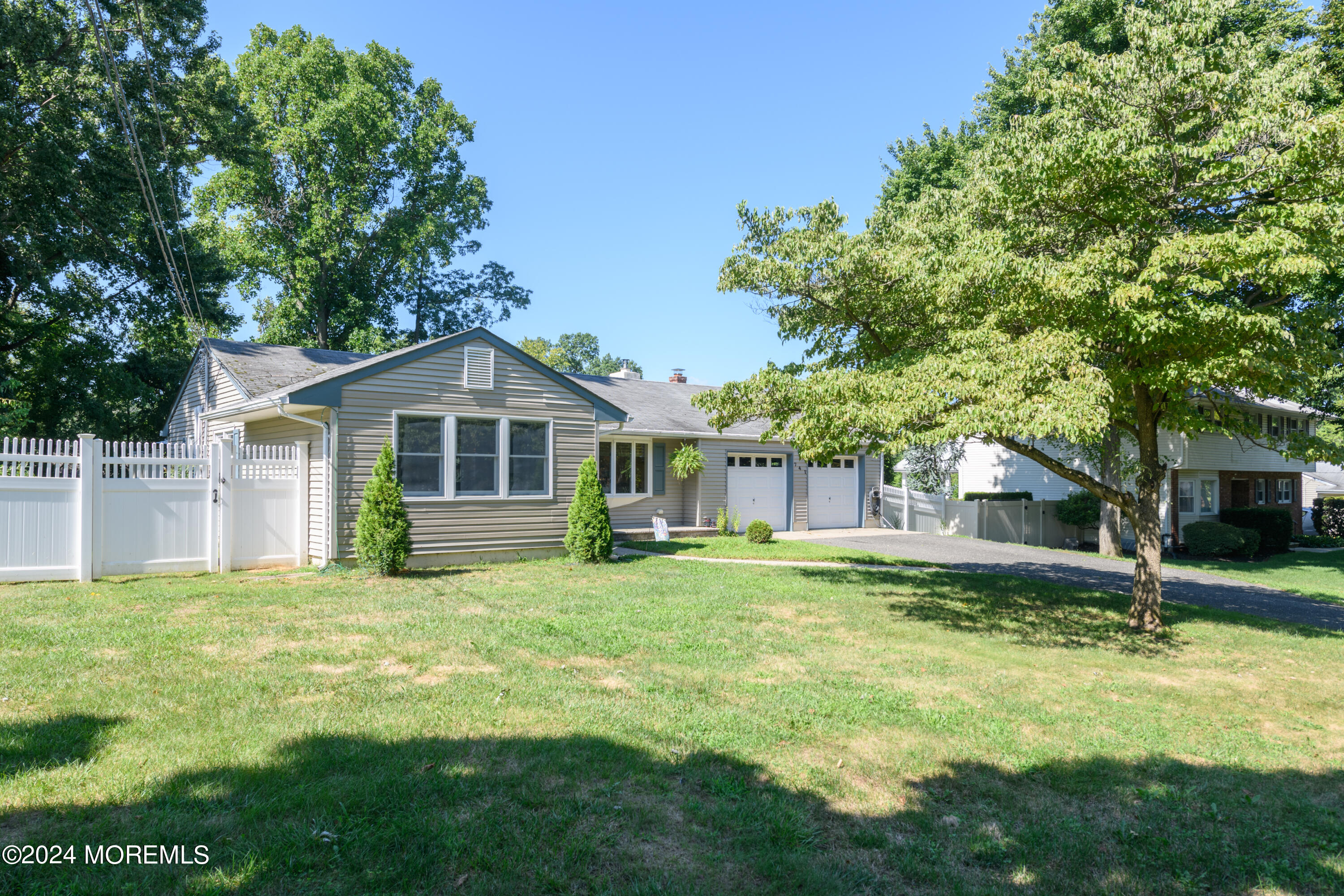 741 Hopping Road Belford, NJ 07718 - Photo 6 of 41 BAP_1753
