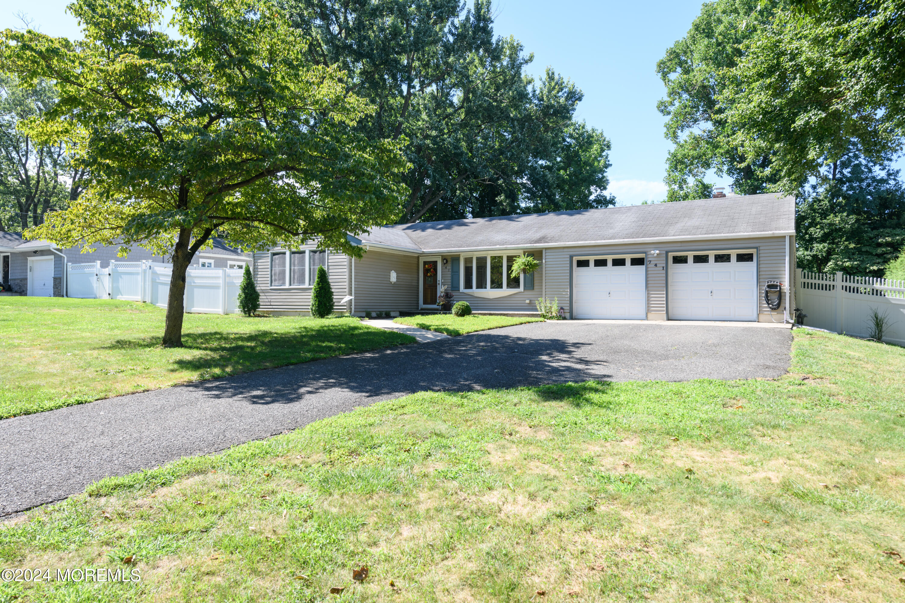 741 Hopping Road Belford, NJ 07718 - Photo 8 of 41 BAP_1750