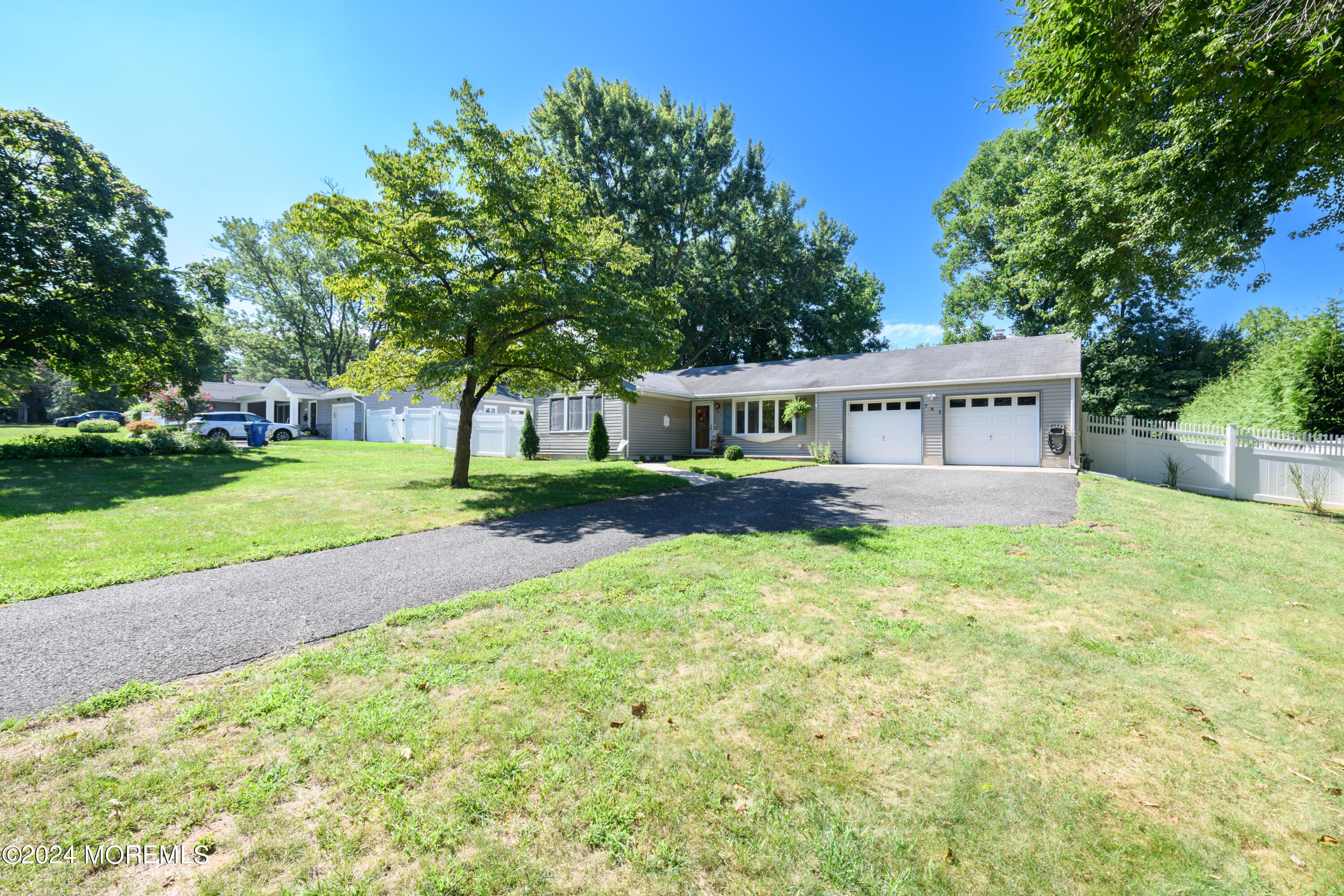 741 Hopping Road Belford, NJ 07718 - Photo 10 of 41 BAP_1749