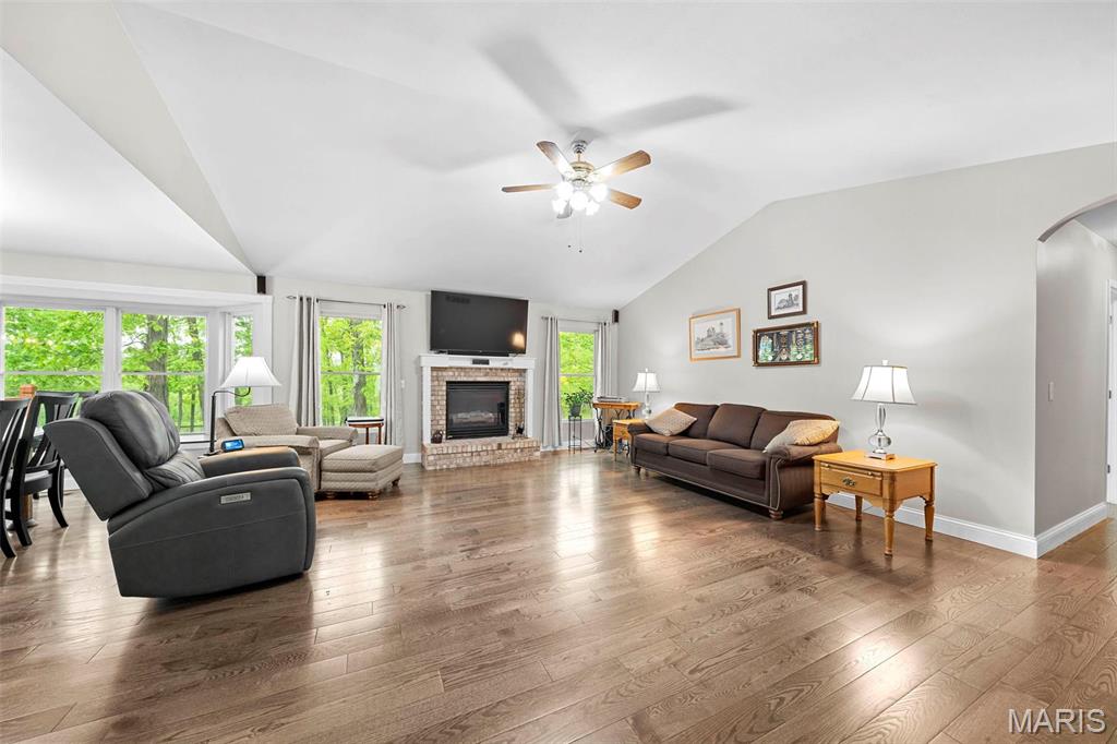 166 Fast Lane Wright City, MO 63390 - Photo 2 of 43