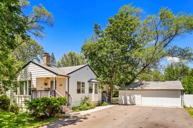 886 West Palatine Road Palatine, IL 60067 - Photo 2 of 31