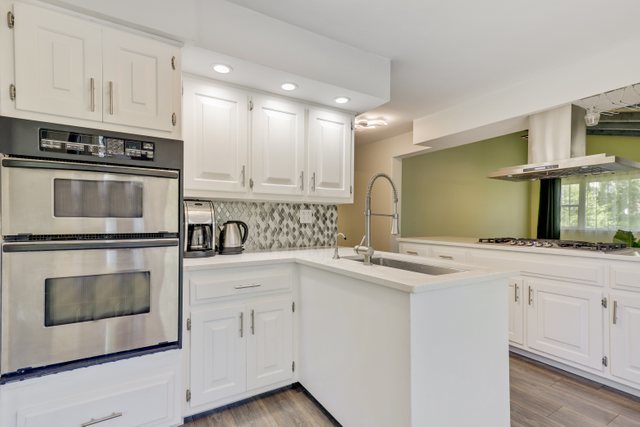 886 West Palatine Road Palatine, IL 60067 - Photo 13 of 31