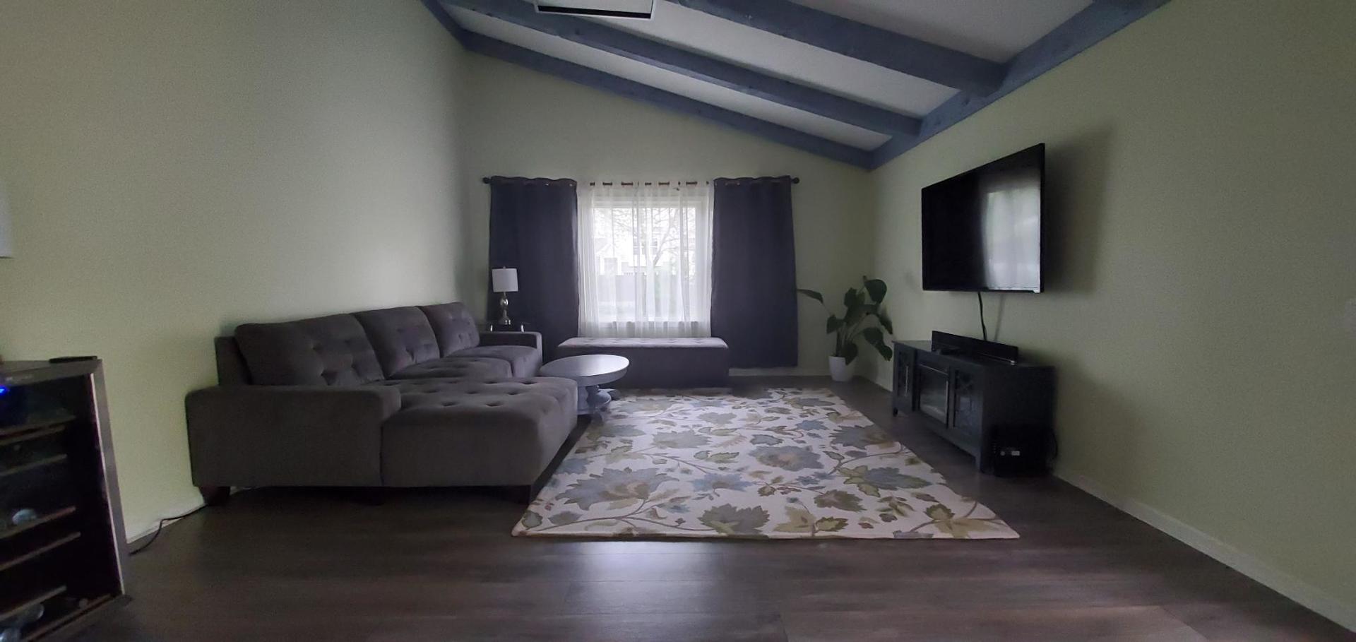 886 West Palatine Road Palatine, IL 60067 - Photo 17 of 31